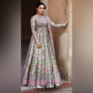 HUSSAIN REHAR COUTURE PAKISTANI AUTHENTIC DESIGNER WEDDING DRESS 2 PIECE MEHNDI